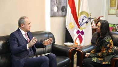 مايا مرسي تستقبل سفير بيلاروسيا بالقاهرة