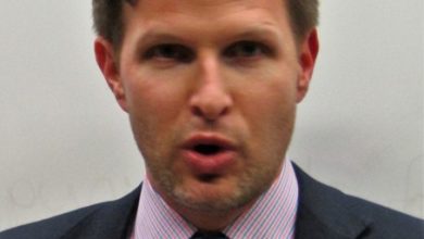 الدكتور جوناثان براون