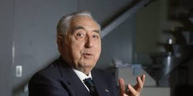 الفرنسي جاك بيرك