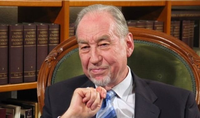 ويلفريد هوفمان