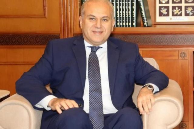 السفير أحمد نهاد عبد اللطيف