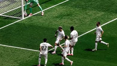 إمام عاشور يحتفل بهدفه في بلجيكا
